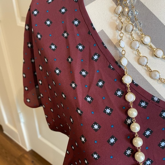 LOFT Pattern Top - Picture 2 of 10